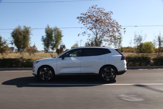 安全与时尚全兼容 抢先试驾沃尔沃全新XC70