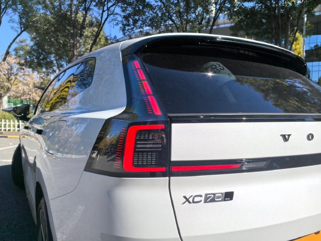 安全与时尚全兼容 抢先试驾沃尔沃全新XC70