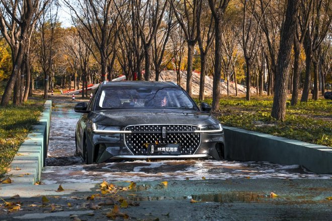 美式豪华大五座 体验林肯航海家