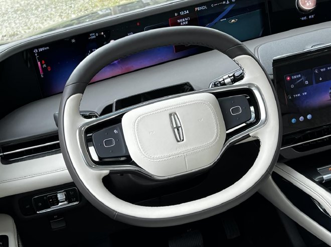 美式豪华大五座 体验林肯航海家