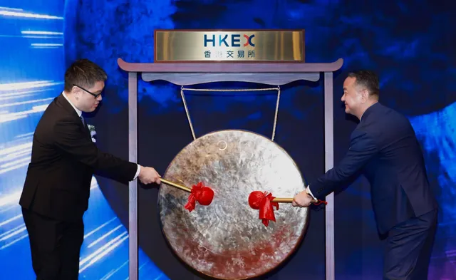 小马智行上市：市值超500亿 红杉丰田加持 年底Robotaxi车辆数过千