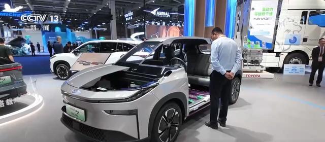 华博控股_华博国际_