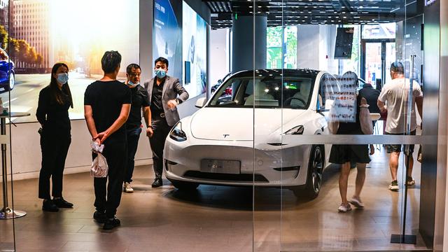 特斯拉欧洲工厂停产背后：中国电动车如何重塑全球竞争格局？