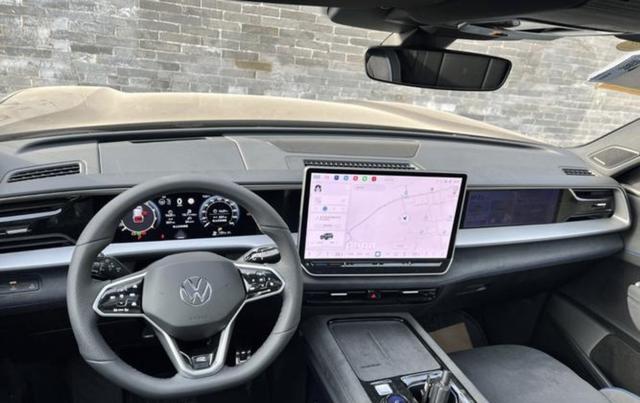 听我一句劝，买SUV不纠结，新款燃油智能大7座途昂Pro全面升级，空间大配置丰富满足不同需求