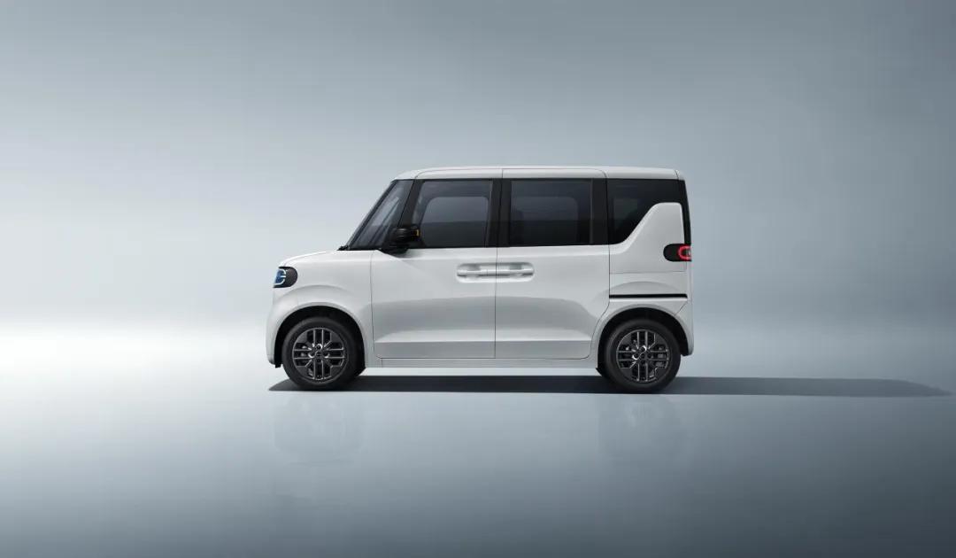 比亚迪混合动力车型__全球首款飞行汽车亮相