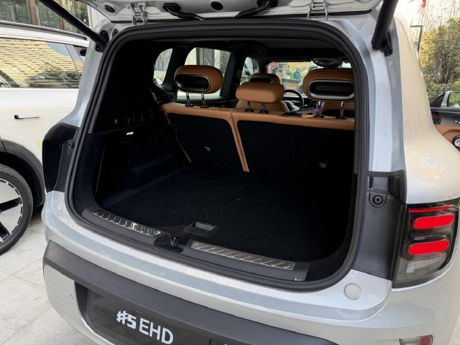 打破边界 试驾smart精灵#5 EHD