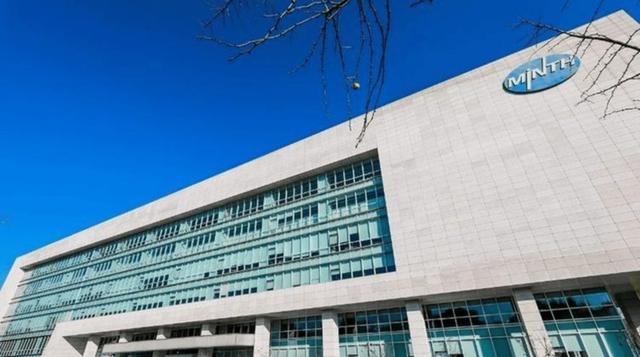 日本日产横滨全球总部被卖给中国敏实集团与美国财团联手收购，展现出中国企业在全球汽车产业中的崛起与战略布局-有驾