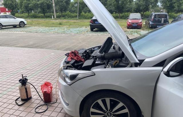 开了9年手动挡，换成自动挡后才明白：手动挡对比自动挡有3大优势-有驾