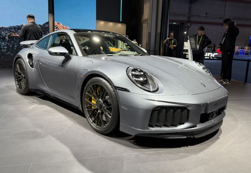 保时捷：新款轿跑登陆中国市场，这才叫“硬实力”！