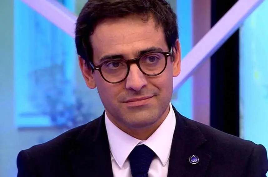 输不起！欧盟高官要保护欧洲车企，“暗示将对中国在欧车厂下手”