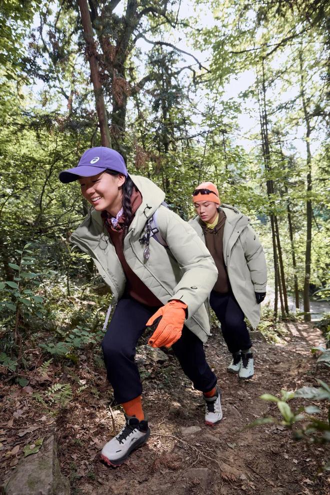 三角外套_户外品牌三角logo_