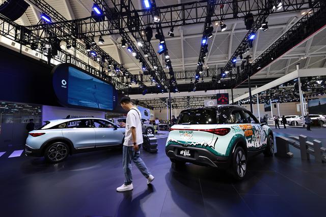 广汽集团10月产销双降：价格战下的车企生存困境与破局之道