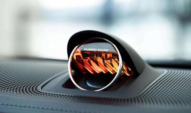 宝座不保享界S9开订2小时订单破3000台,市场反响堪称爆炸式增长,彰显其强大的破圈潜力-有驾