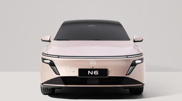 N6神颜一见倾心纯电日产N7,作为插混版本N7配置相似价格更实惠,市场反响良好满足不同消费者需求-有驾
