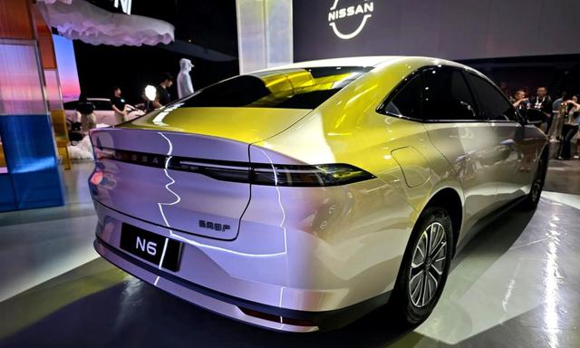 N6神颜一见倾心纯电日产N7,作为插混版本N7配置相似价格更实惠,市场反响良好满足不同消费者需求-有驾