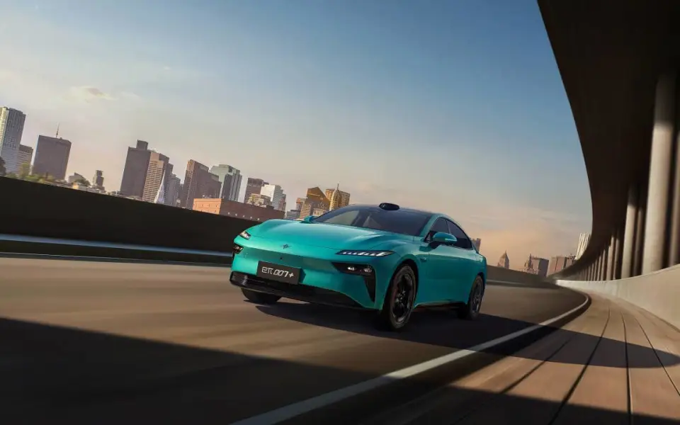 14万级唯一激光雷达四驱轿跑，eπ007+三个配置该怎么选？