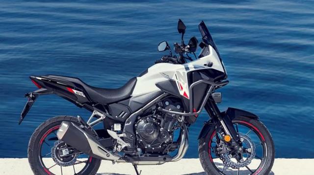 本田NX500真要来了，不是预告，是倒计时，预计2024年底引入国内，2025年初就能提车，比预期提前半年，配备电子离合，城市驾驶更加便捷-有驾