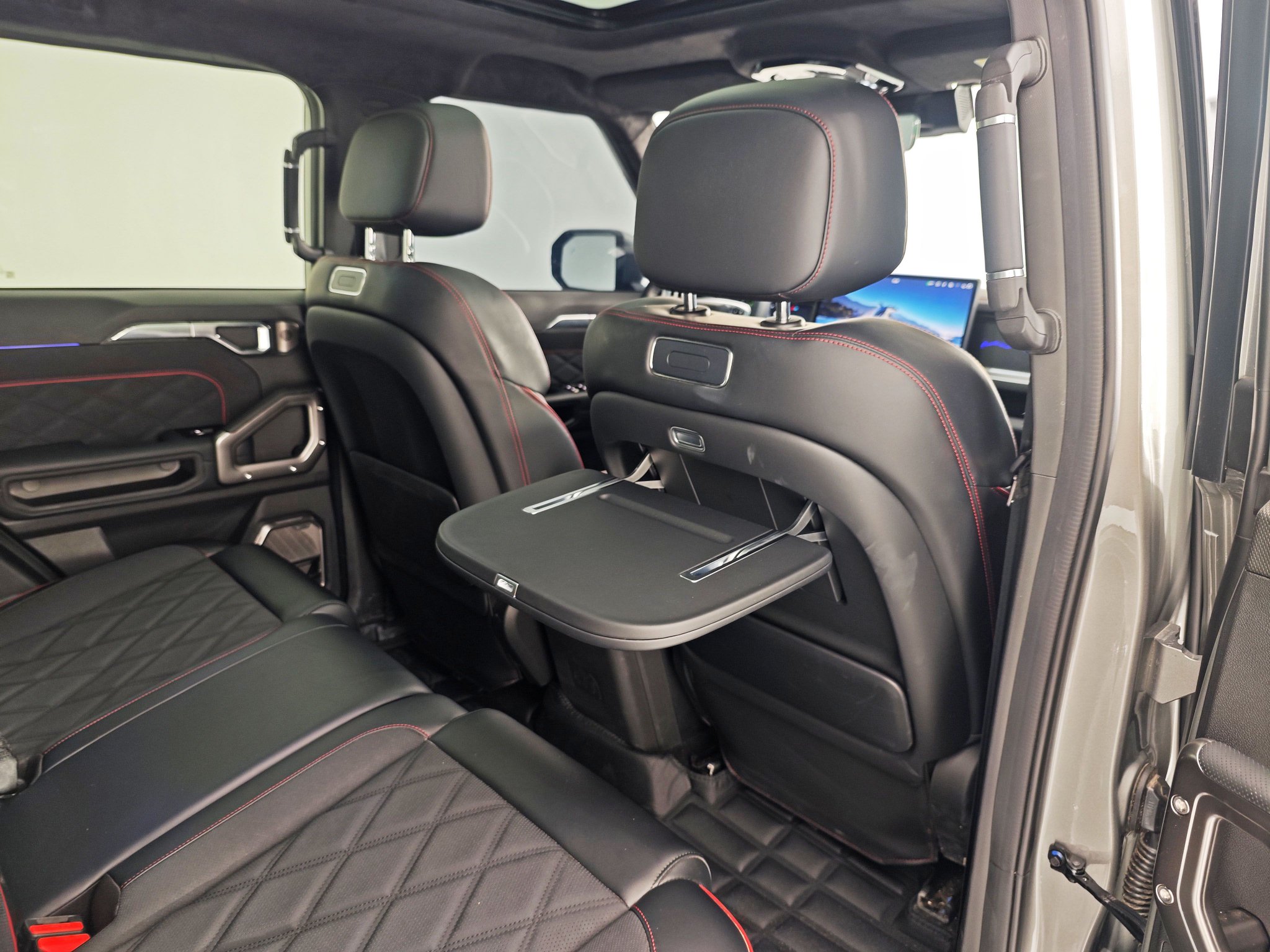 配置升级明显 静态体验2026款捷途旅行者C-DM