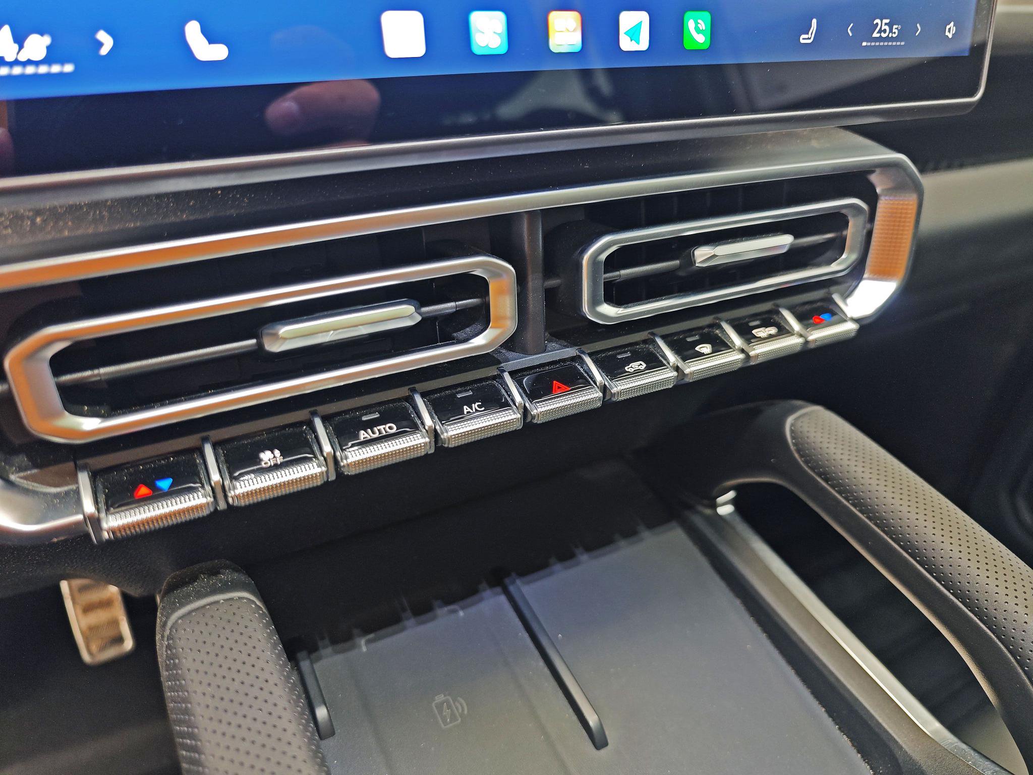 配置升级明显 静态体验2026款捷途旅行者C-DM