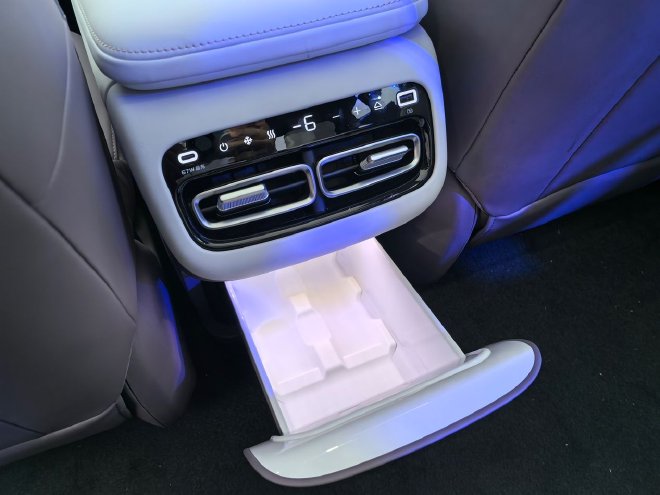 售价10.99-14.99万元 长安启源A06正式上市