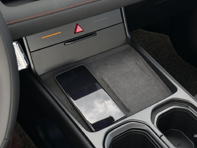 亲民售价带来越级体验 试驾北京现代EO羿欧