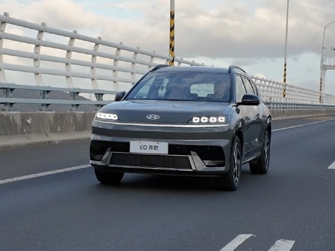 亲民售价带来越级体验 试驾北京现代EO羿欧