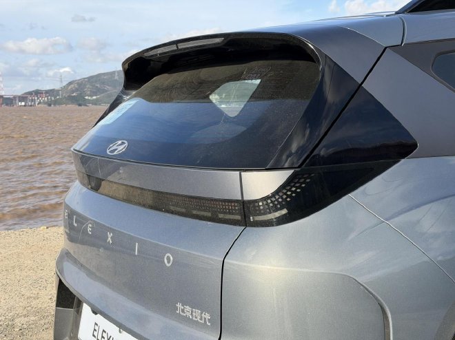 亲民售价带来越级体验 试驾北京现代EO羿欧