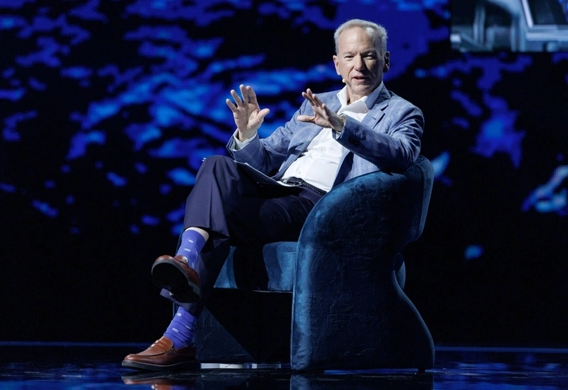 谷歌前CEO瞎操心：好担忧，大多数国家会用中国AI