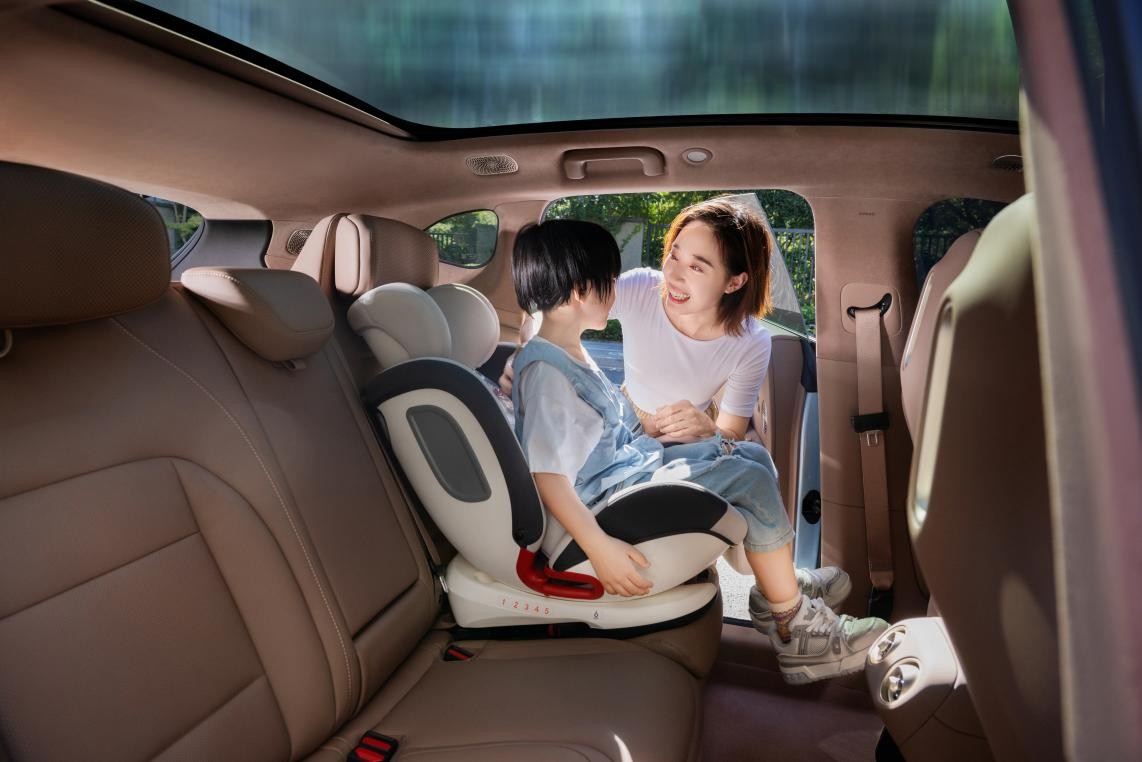 荣耀9高配和尊享区别_荣耀10高配版和尊享版_