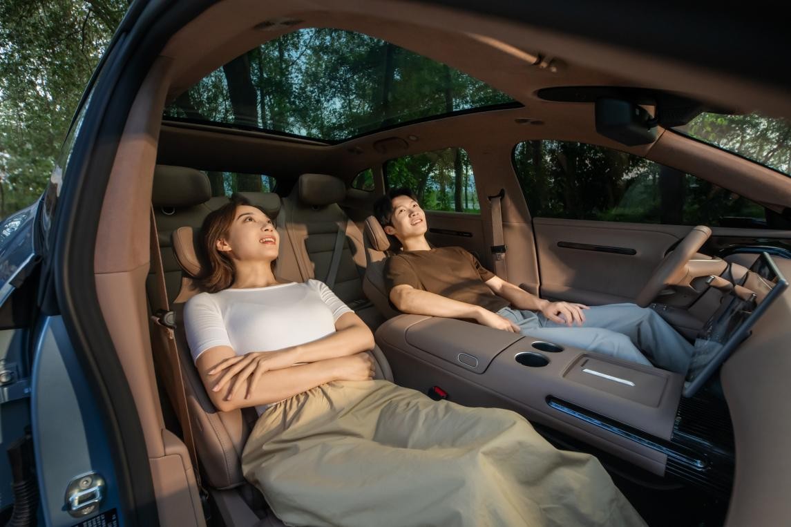 荣耀9高配和尊享区别__荣耀10高配版和尊享版