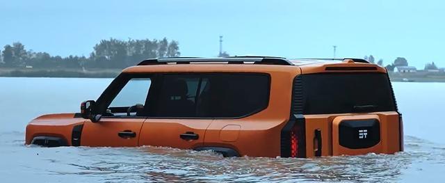 30万就能“水上飞”?奇瑞G700和仰望U8,谁才是真·水陆-有驾