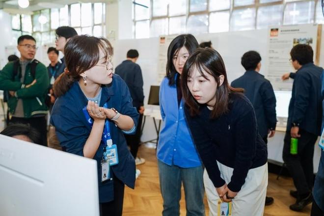 _剧本杀不用搭场景、行车可“透视”，这场创新大赛把“未来”搬进现实_剧本杀不用搭场景、行车可“透视”，这场创新大赛把“未来”搬进现实