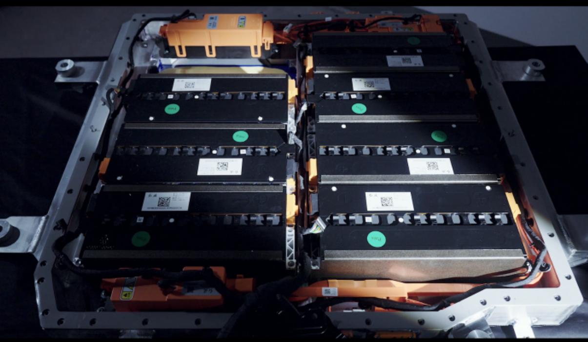 铁电池技术_红旗车厂下的车标志_