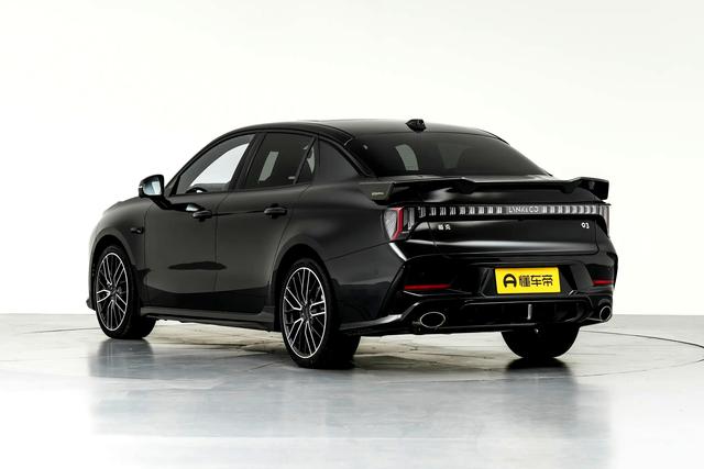 15万级最强轿跑，272马力配8AT，家用运动两相宜！-有驾