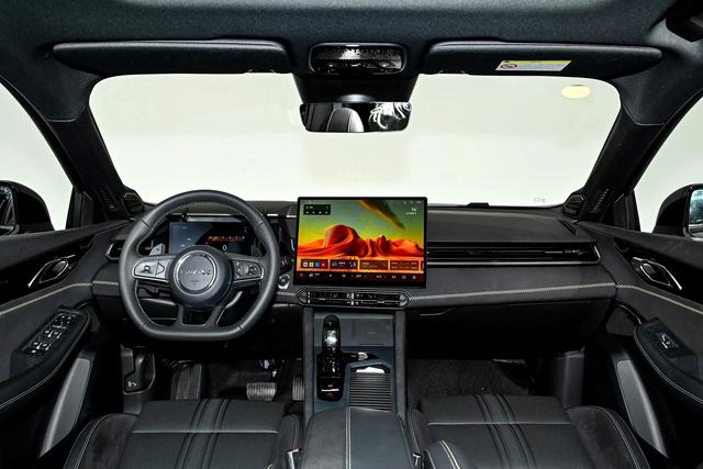 15万级最强轿跑，272马力配8AT，家用运动两相宜！-有驾