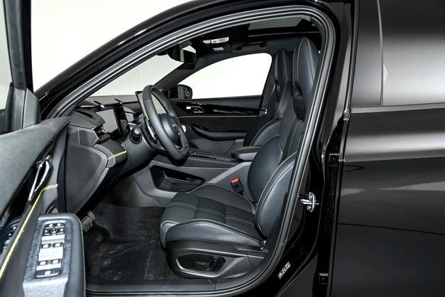 15万级最强轿跑，272马力配8AT，家用运动两相宜！-有驾