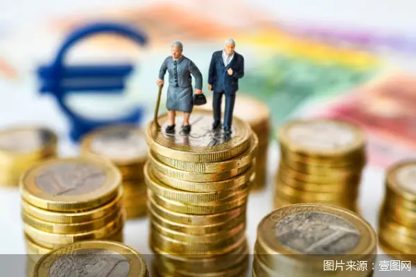 外资新设独资公募入局！养老FOF再迎新品，规模较小问题待解