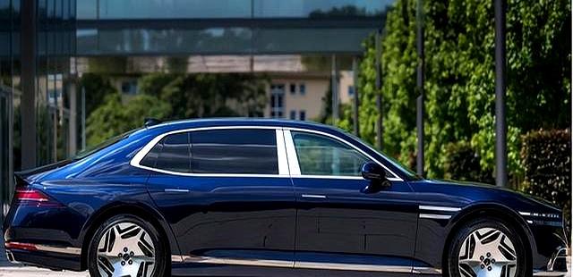 国内轿车车身最长排行，十款车型，看豪华与长度关系-有驾