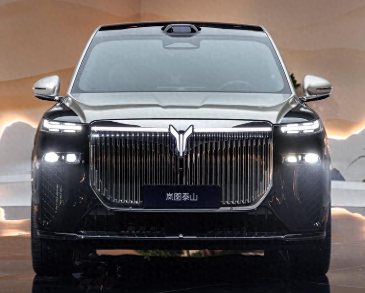 “最美东风SUV”上市，37.99万起售，问界M9不香了？