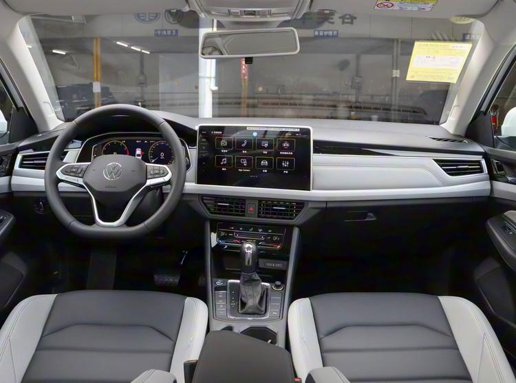 _宝来朗逸选哪个_大众买宝来还是朗逸好