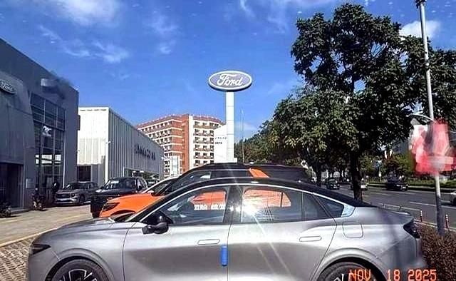 3554台月销！蒙迪欧2026款8155芯片+悬浮岛台能否翻盘？-有驾