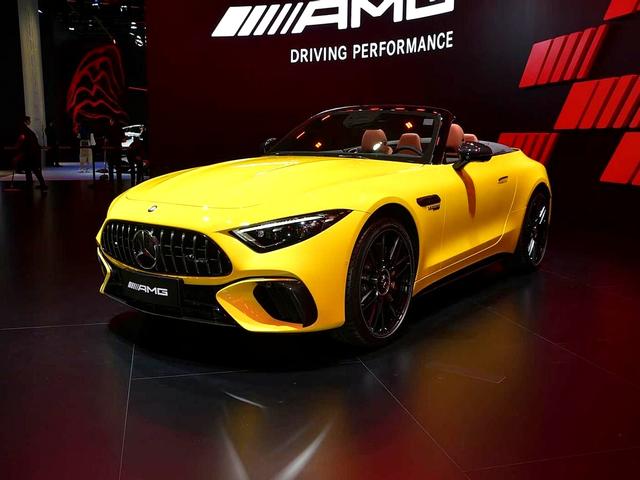 新款AMG SL谍照曝光，或2026年发布，即将中期改款-有驾