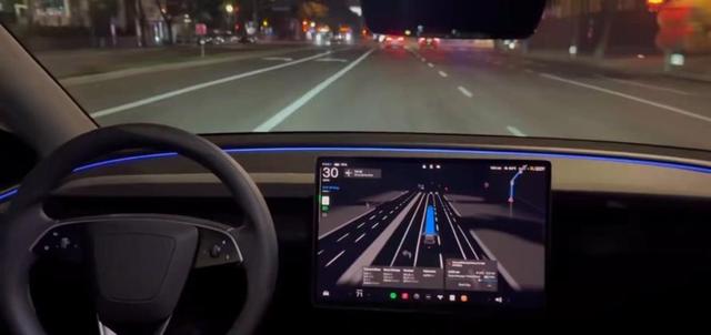 什么是特斯拉端到端神经网络技术，利用海量视觉数据实现车辆自主控制，提升反应速度和驾驶体验，使车辆决策更加自然智能-有驾