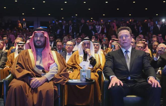 马斯克抱上沙特“顶级大腿”，500MW数据中心砸下来，xAI这下要“横着走”了？