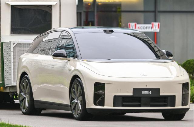 理想i6深度解析，40分钟带你了解全部隐藏亮点-有驾