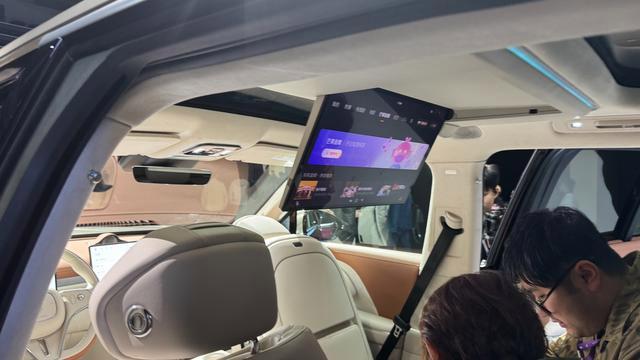 指导售价37.99万元起！岚图泰山正式上市-有驾