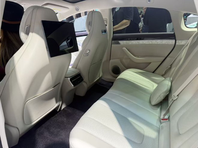 2025广州车展：智界品牌以独立展台亮相