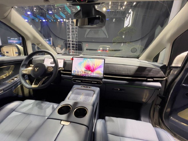 2025广州车展探馆：实拍岚图梦想家山河