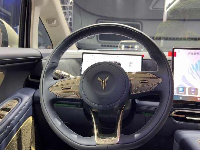 2025广州车展探馆：实拍岚图梦想家山河