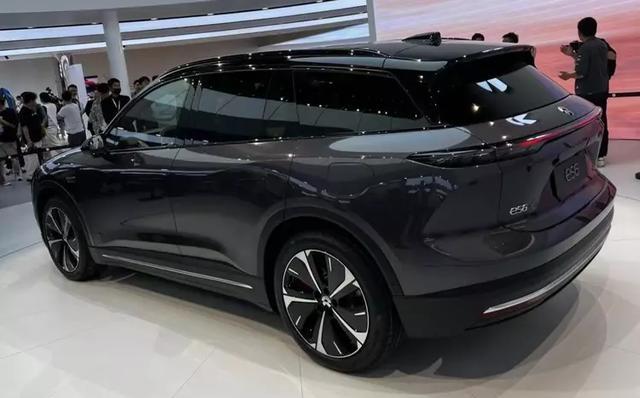 放弃BBA选择蔚来ES6的老车主，5000公里后说出这些大实-有驾